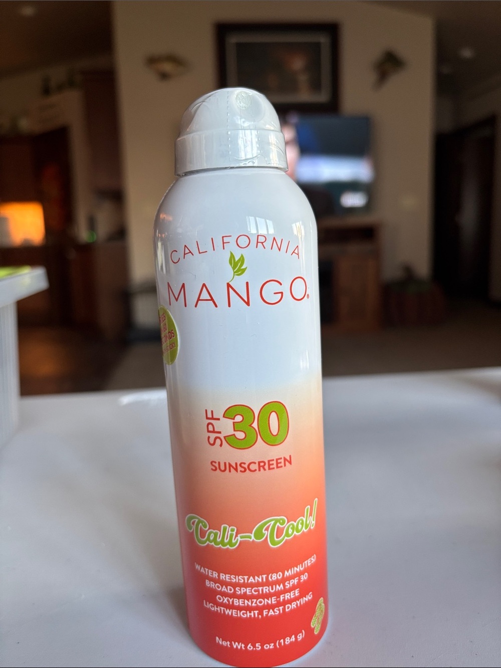 California Mango Cali-Cool SPF 30 Sunscreen Spray — White & Peach